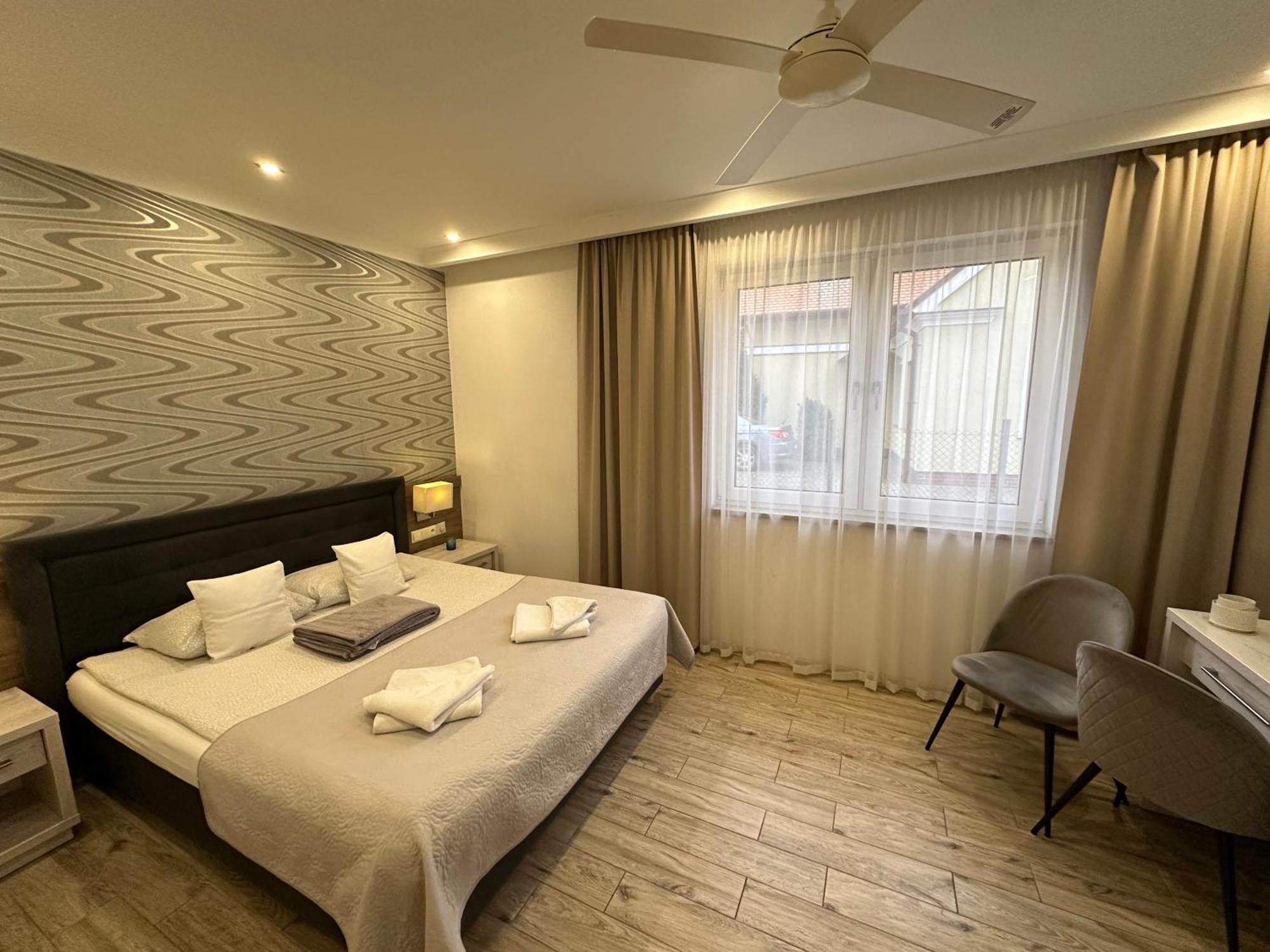Maximus Hotel อุสตกา ภายนอก รูปภาพ