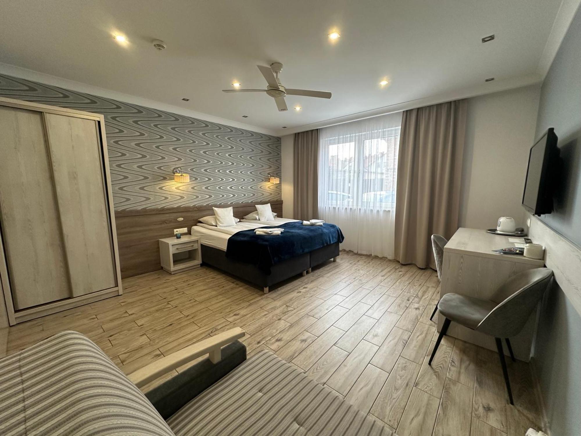 Maximus Hotel อุสตกา ภายนอก รูปภาพ